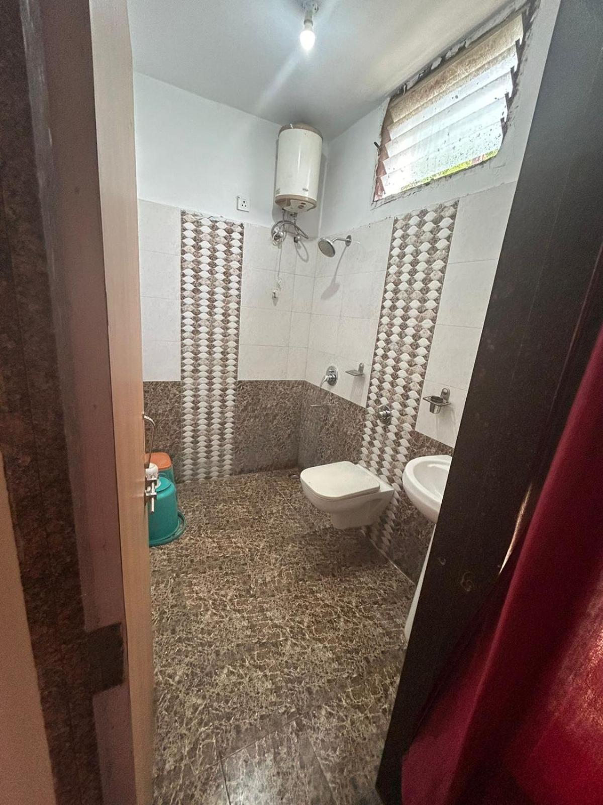 Hotel Tawa Plaza Itārsi Buitenkant foto
